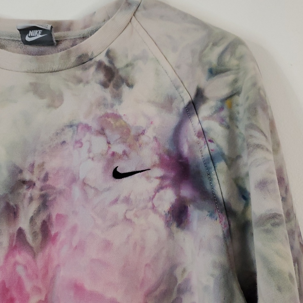 Vintage Nike Y2K Crop Sweatshirt Size Med Womens Homeade Tie Dye One Of A Kind - Picture 2 of 12